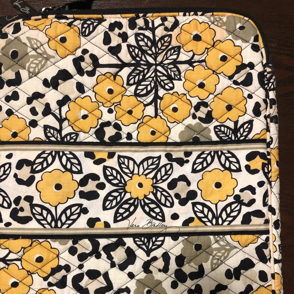 Vera Bradley set (laptop case & wristlet)